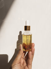 Load image into Gallery viewer, Golden Oudh Elixir
