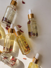 Load image into Gallery viewer, Golden Oudh Elixir
